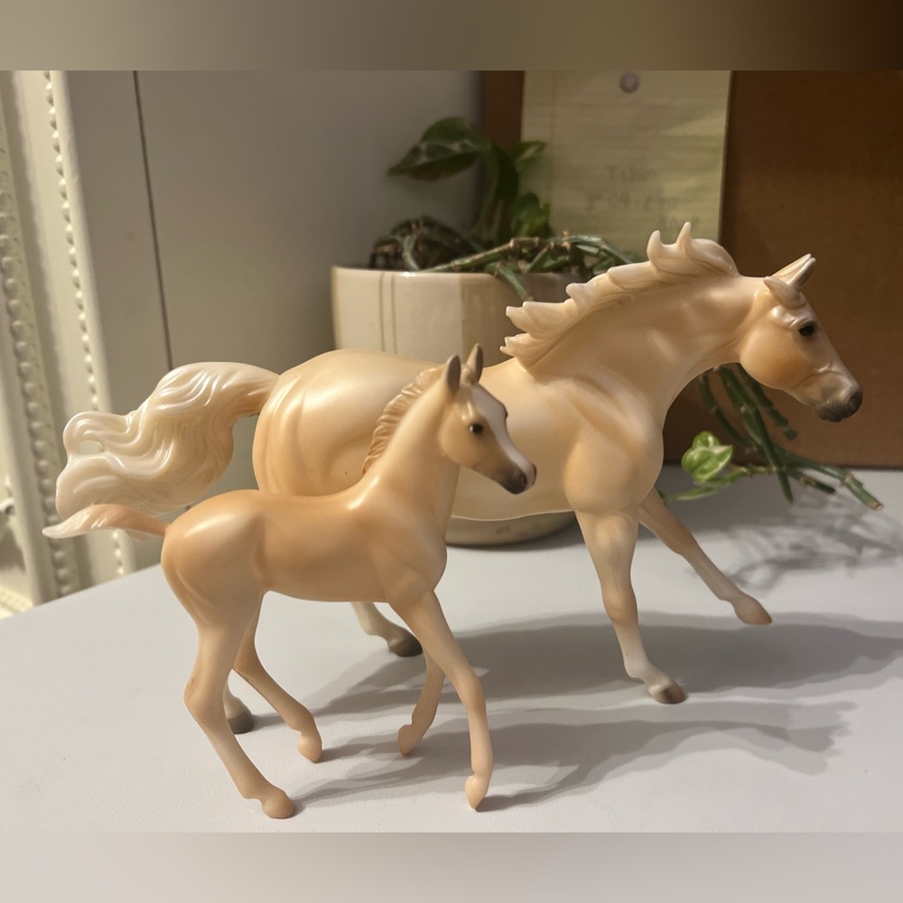 Breyer Mustang and Foal.